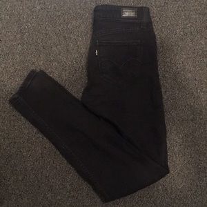 Black Levi Skinny Jeans
